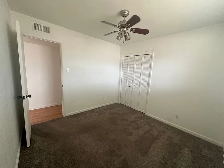 6725 E Sheridan St — Photo 13