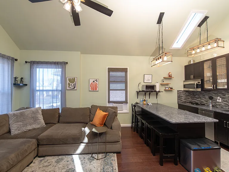 4731 Beach 47 St #2 — Photo 55