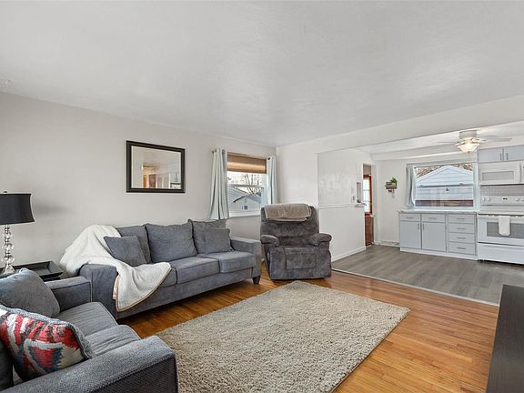 4th image of 4346 Maroon Ct