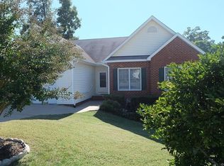 1412 Saint Thomas Dr, Midlothian, VA