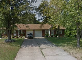 28 Fox Meadow Ln, Glen Carbon, IL