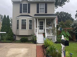 659 208th St, Pasadena, MD 21122