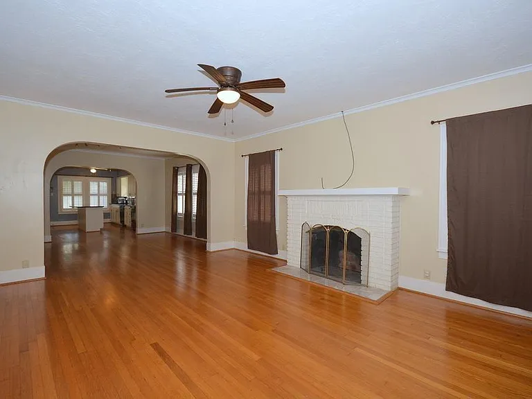 3027 Amherst St — Photo 9
