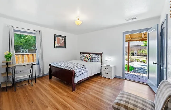 2290 Acacia Dr — Photo 9