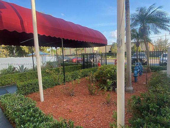 2nd image of 1251 NE 108th St APT 606