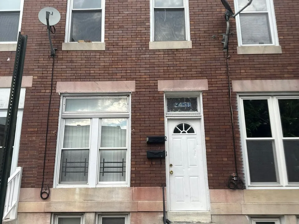 2451 McCulloh St #2
