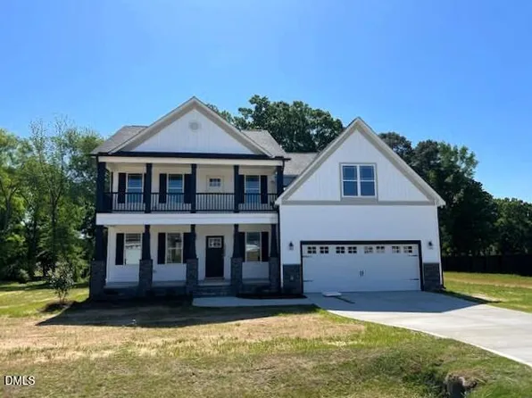 826 Olive Branch Dr, Smithfield, NC 27577