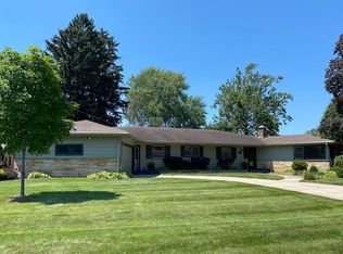 424 Seminole Rd, Janesville, WI 53545