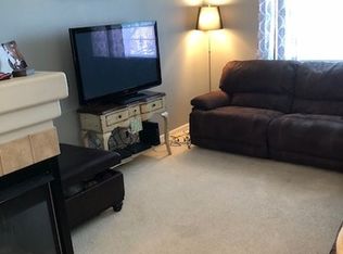 790 Hanbury Dr, Des Plaines, IL 60016