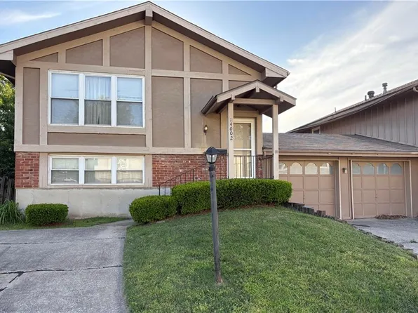 14002 Ballantrae Dr, Grandview, MO 64030