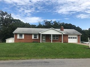 208 William Cousins Rd, Staunton, VA 24401