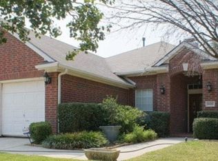 1666 Knoll Ridge Cir, Corinth, TX 76210