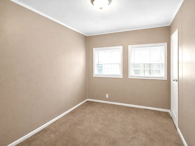 2343 Saint Peter St — Photo 9