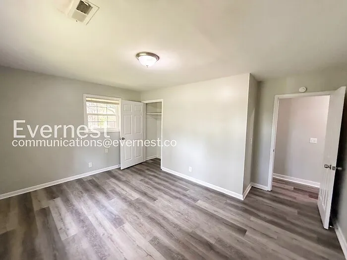 3318 Bonds Ave — Photo 10