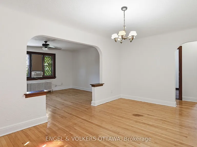 99 Charlotte St #3 — Photo 14