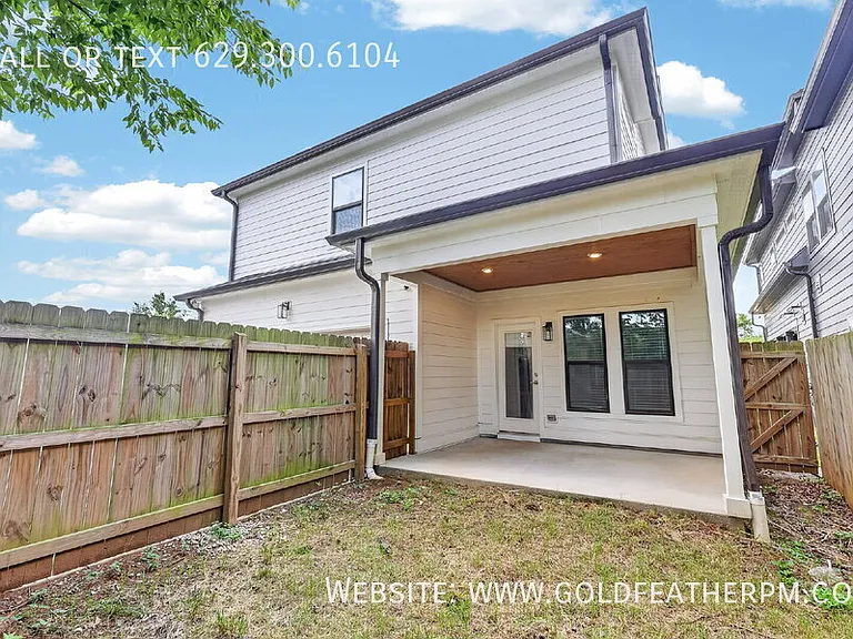 253A Riverside Dr — Photo 39