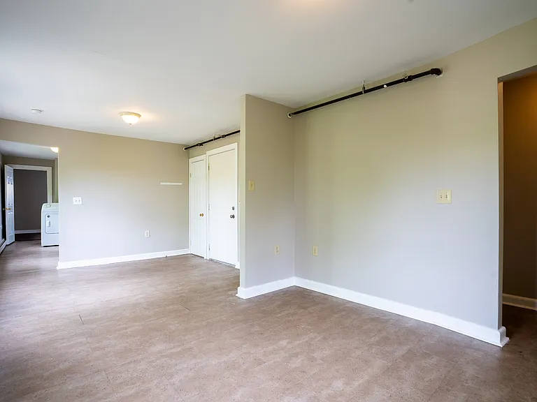 4 Lebanon Ct #C — Photo 14