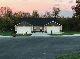 10564 River Oak Dr, Perrysburg, OH 43551