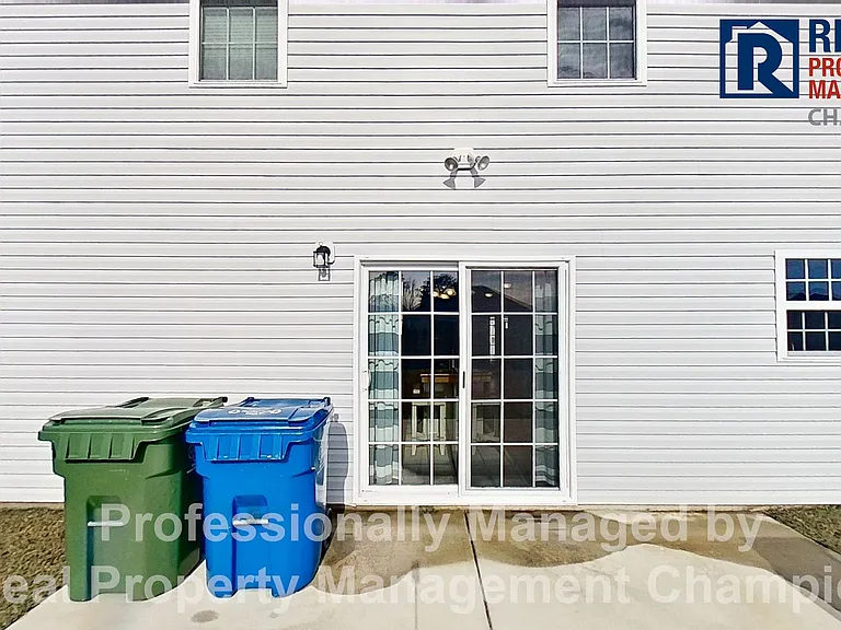 225 Lookout Ln — Photo 23