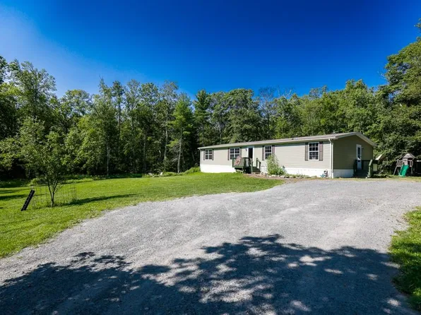 101 W Peenpack Trail, Sparrowbush, NY 12780