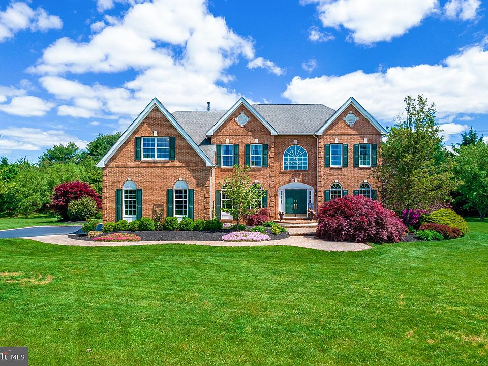 722 Bentley Ct Moorestown Nj 08057 Zillow