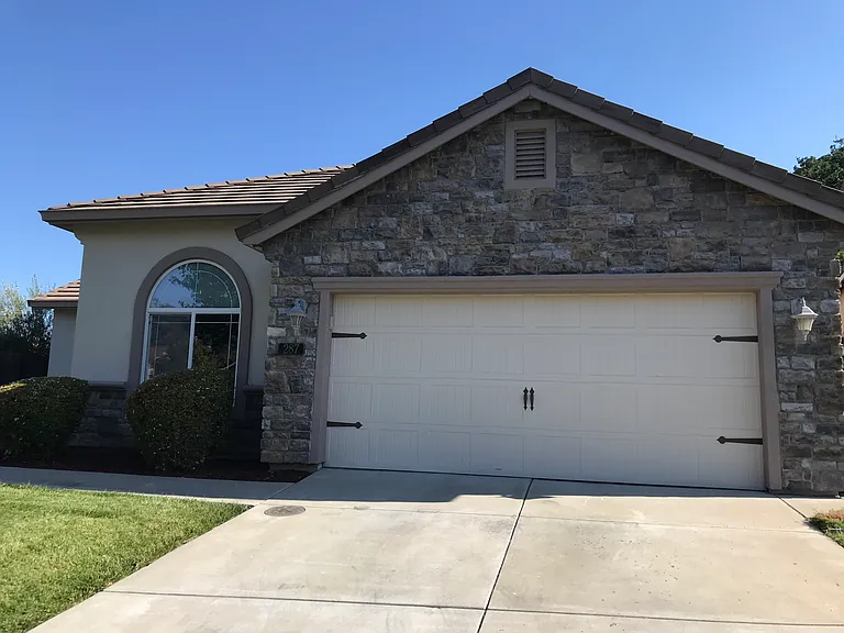 287 Gold Creek Dr — Photo 2