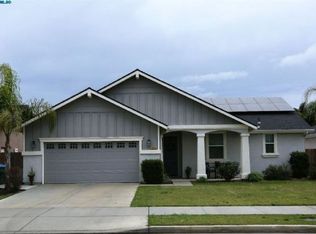 6256 W Perez Ave, Visalia, CA 93291