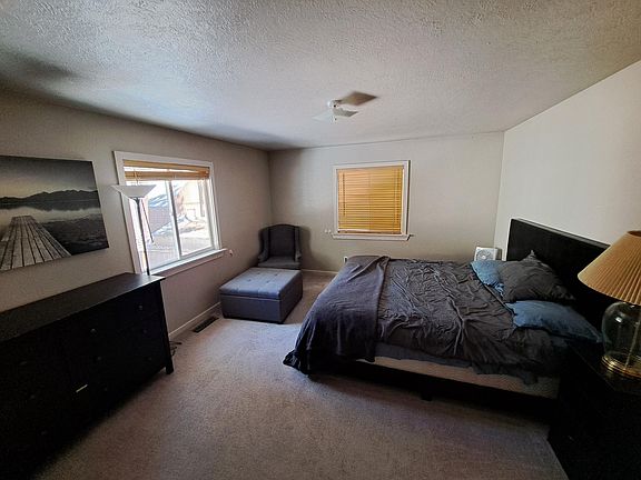 4th image of 2695 Osborne Ave