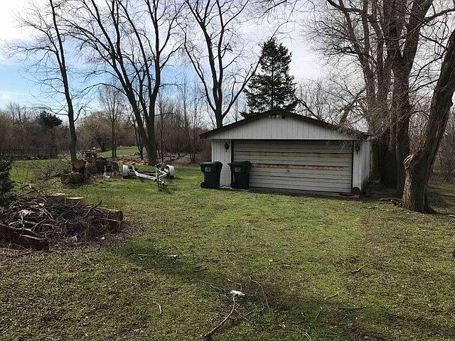 2nd image of 2679 Glenwood Dyer Rd