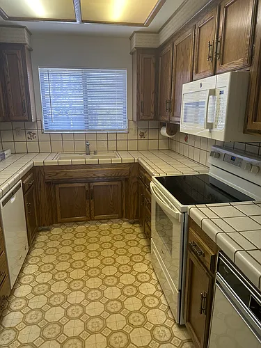 112 Nissen Rd #4 Photo 1