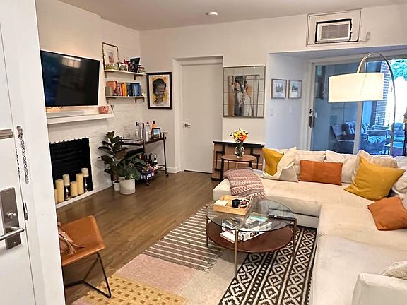 3rd image of 246 10th Ave #4W