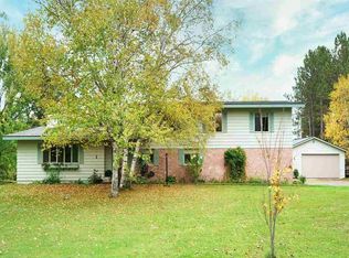 20 Ridge Rd, Esko, MN 55733