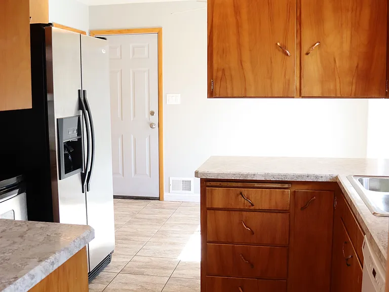 113 E Owens Ave — Photo 9