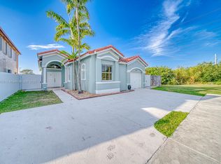 13624 NW 9th St, Miami, FL 33182