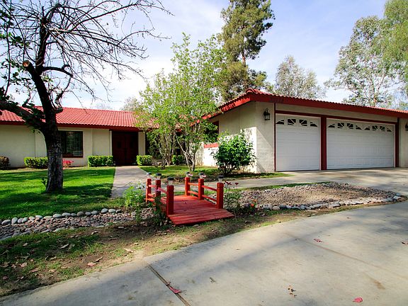 2nd image of 30372 Oak Grove Dr