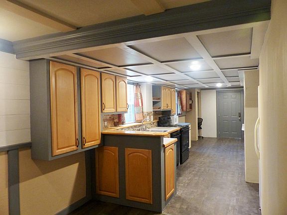 3rd image of 4393 White Oak Dr