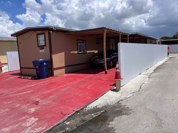 1131 SW 130th Ave