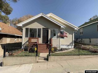 811 Massachusetts Ave, Rock Springs, WY 82901