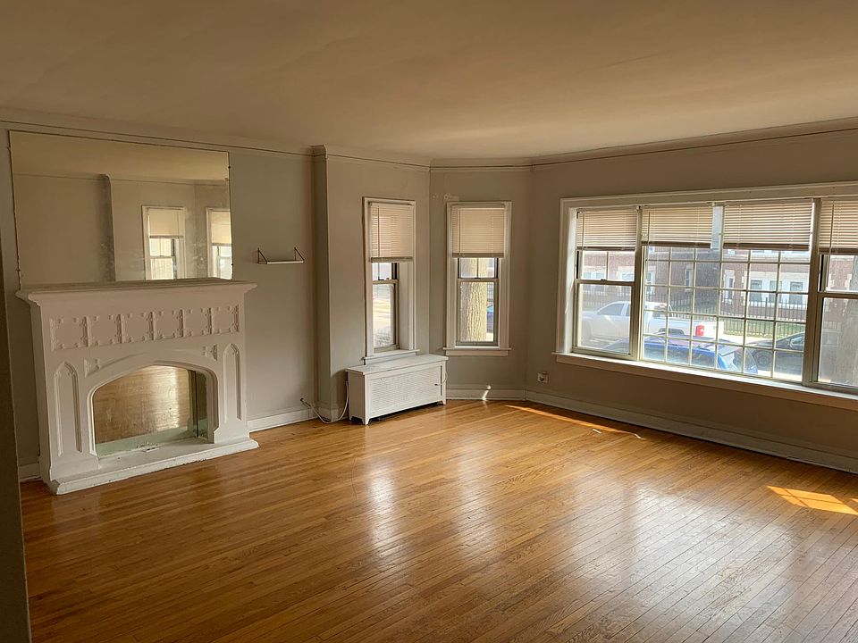 1st image of 7828 S Essex Ave APT 1N