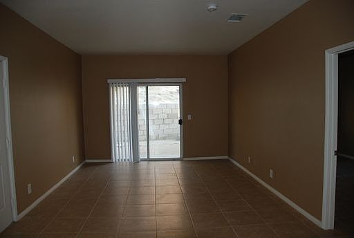 4th image of 79601 Avenue 42 APT A102