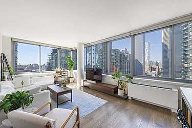 230 Ashland Place, #21D