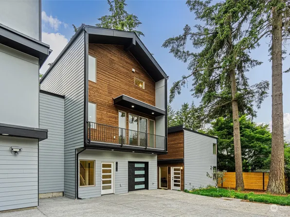 14019 Ashworth Avenue N, Seattle, WA 98133