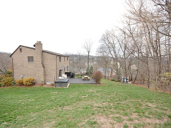 Nice Yard,backs to woods