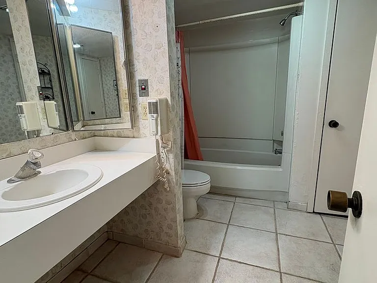 602 Olde Camelot Cir #3192 — Photo 9