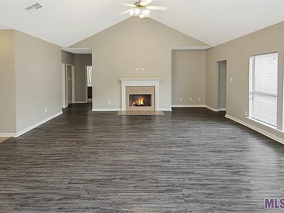 4th image of 25936 Willow Wood St