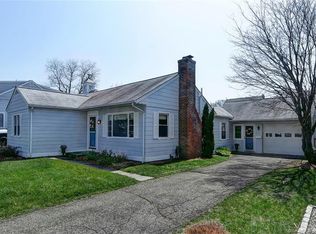 4 Roland Ave, Norwalk, CT 06855