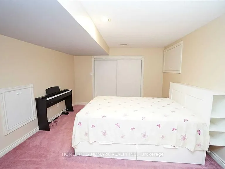 4887 Natkarni Cres — Photo 28
