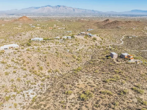 3957 N Broken Springs Trl, Tucson, AZ 85745