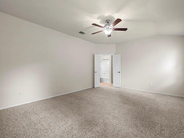 9424 Castle Pines Dr — Photo 14