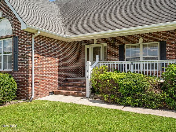 3rd image of 134 Soundside Estates Drive